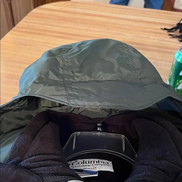 Columbia Men's Olive and Black Ski Jacket - Picture 16 of 16